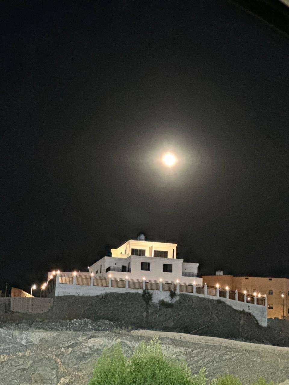 أستوديو ديم  الجبل بإطلاله