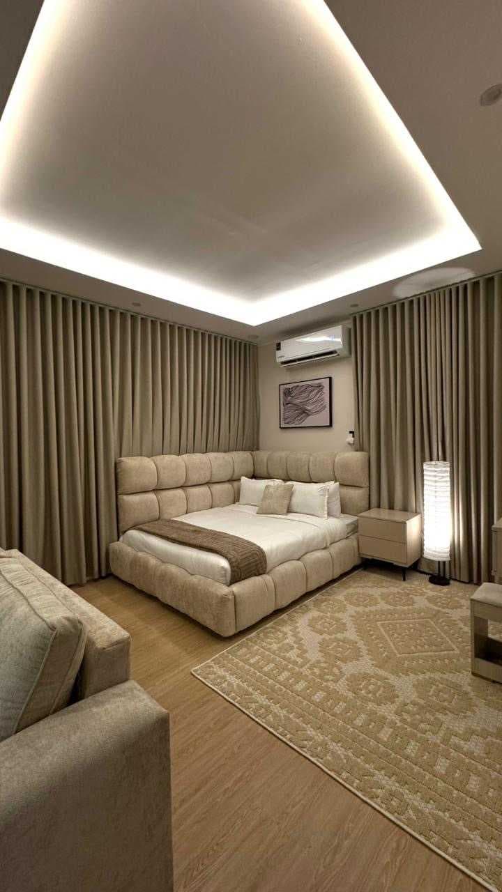 استوديو بدخول ذاتي