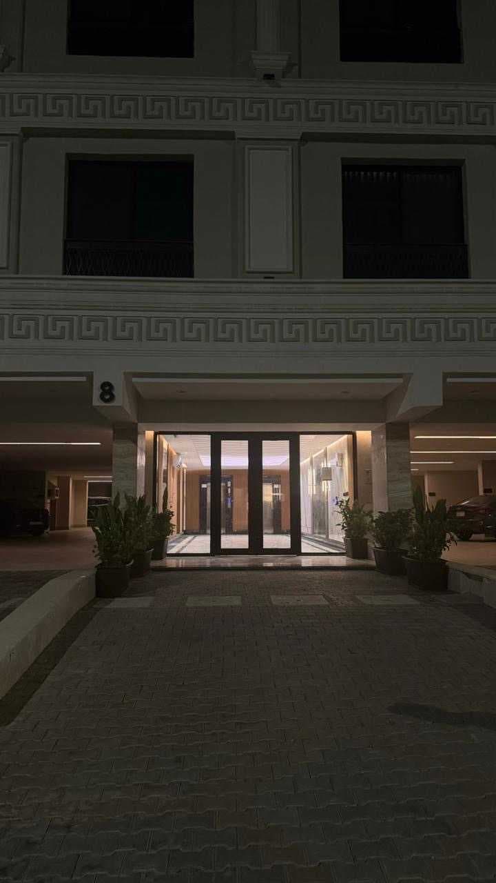 شقه عائليه كبيره فاخره جده
