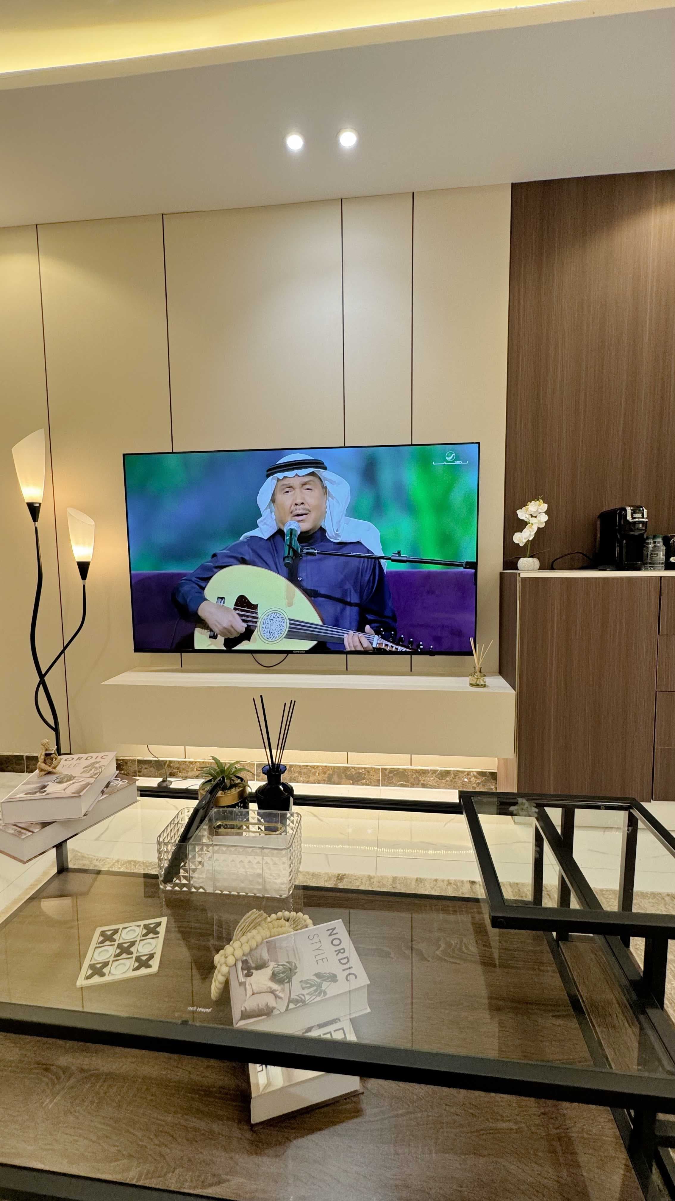 استديو بجلسة خارجية اطلالة