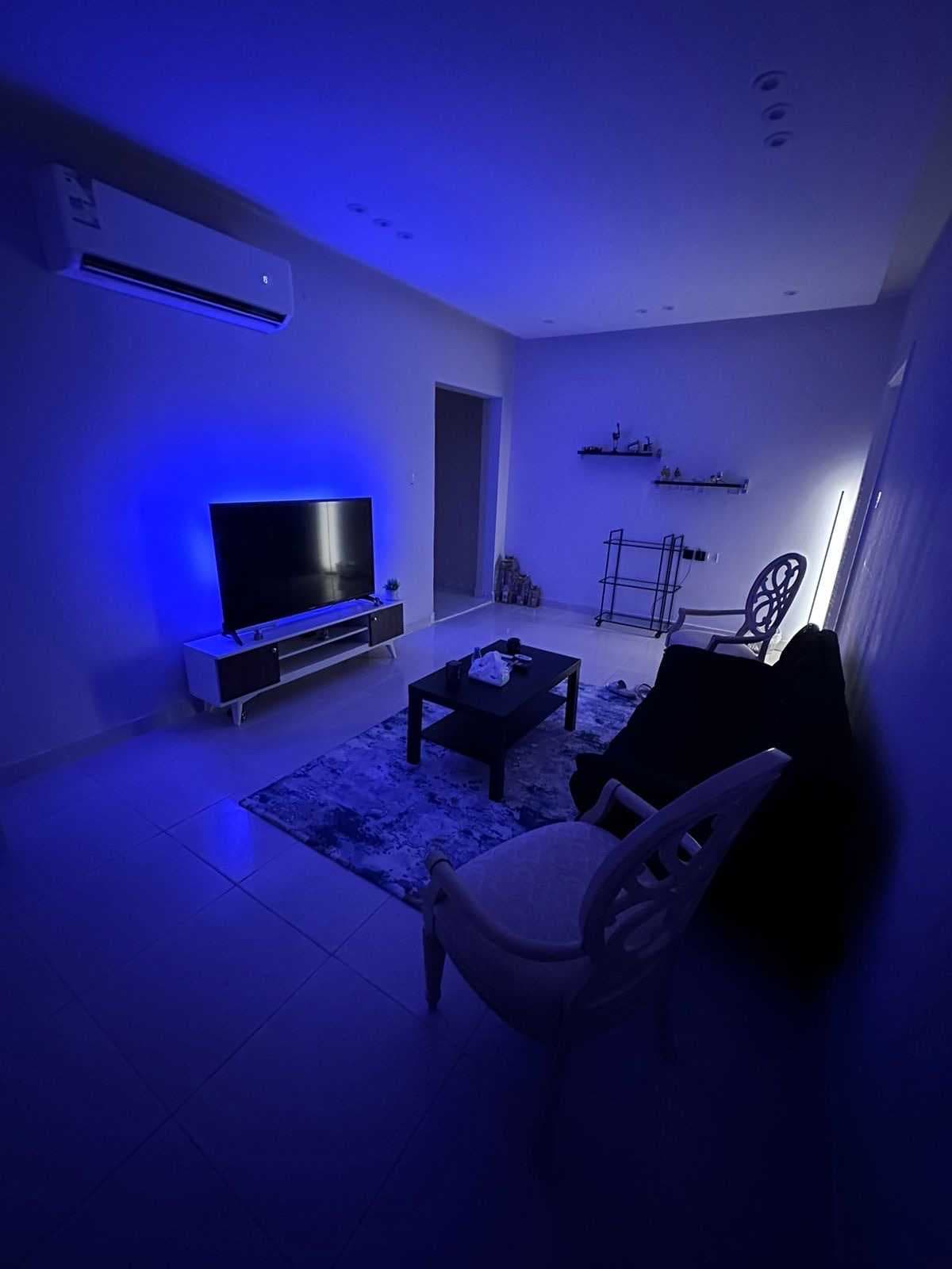 شقة بتصميم انيق و دخول ذاتي