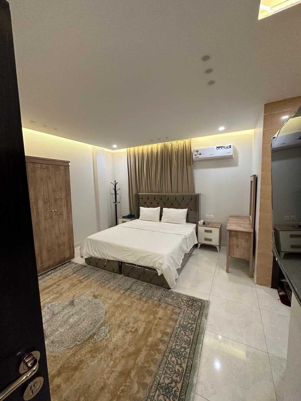 شقق دارك 308