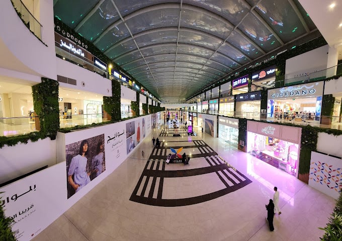 مول بارك أفينو (Park Avenue Mall) - حي قرطبة الرياض