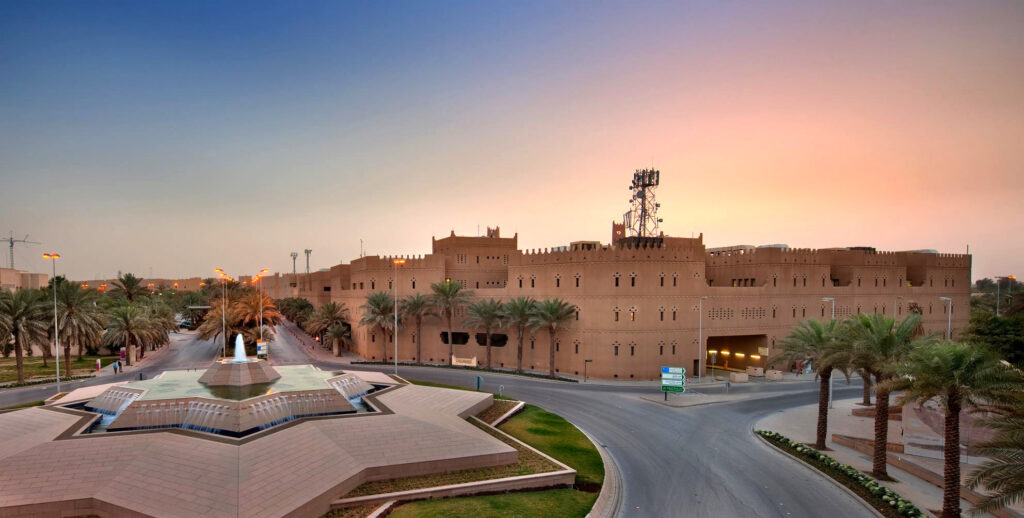 حي العزيزية الرياض