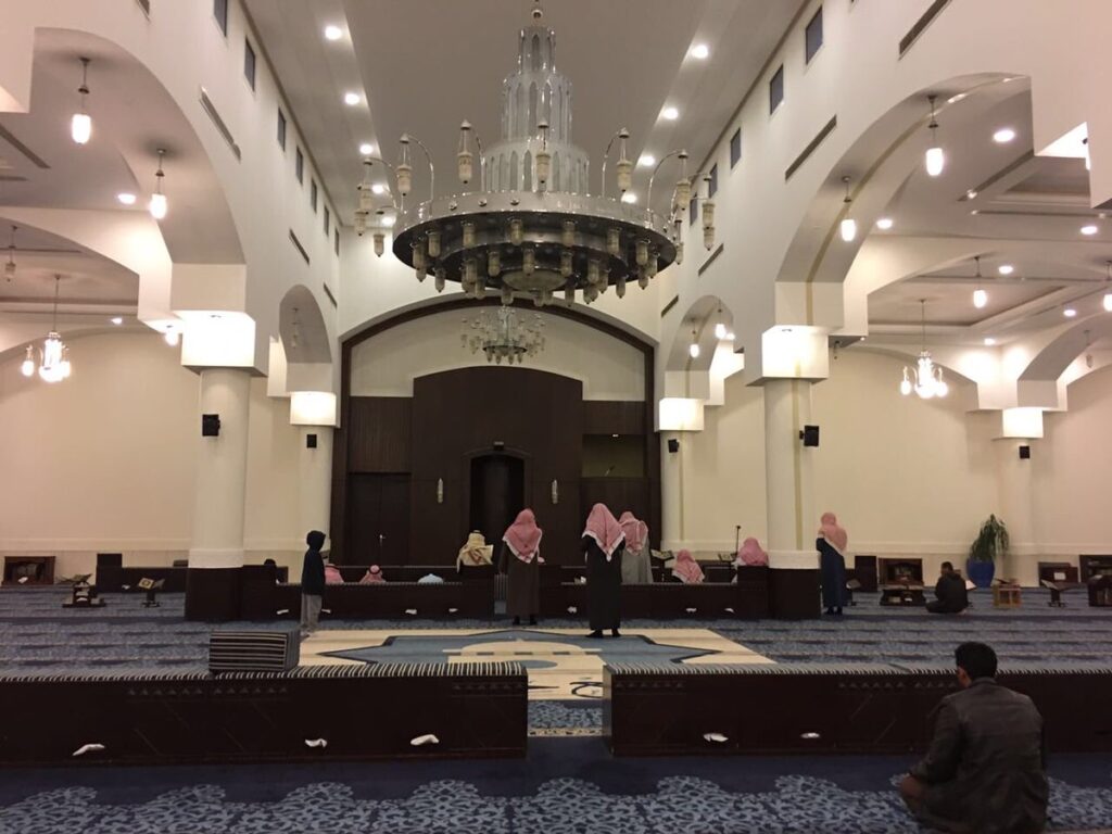 جامع حطين الكبير - حي حطين الرياض