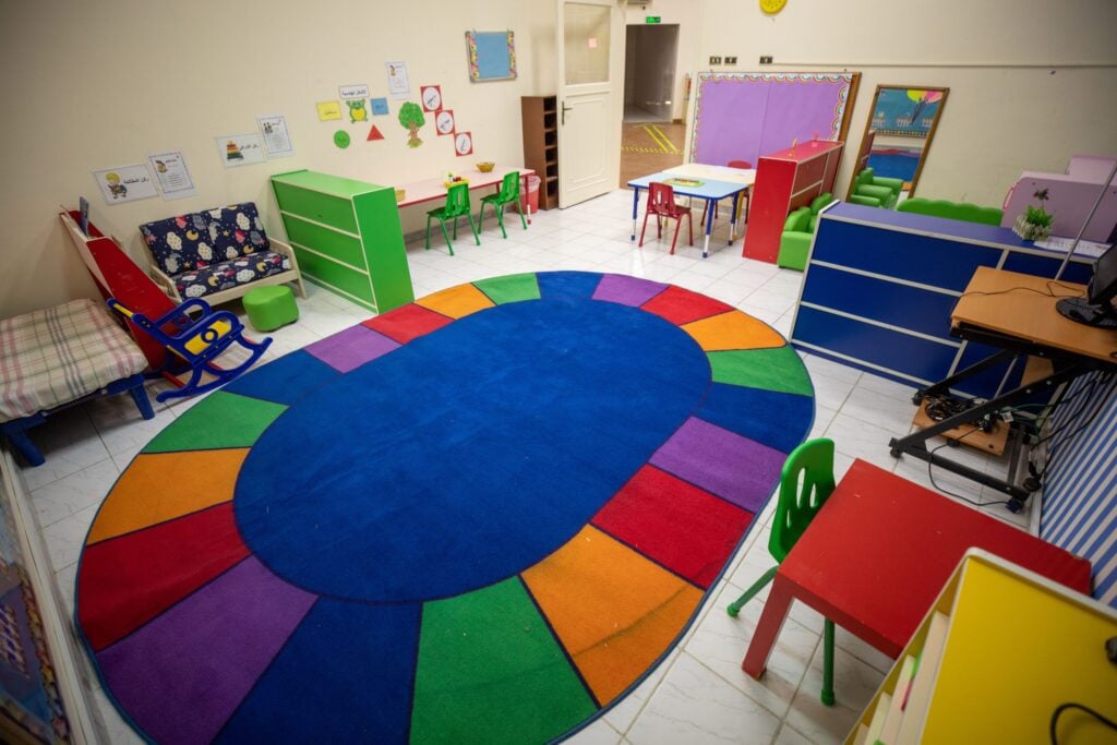 حي السليمانية الرياض: قلب العاصمة النابض ووجهة مثالية للسكن! رياض أطفال مدارس روضة السليمانية الأهلية - حي السليمانية الرياض