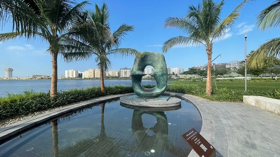 متحف جدة للمجسمات (Jeddah Sculptures Museum) - معالم قريبة من جدة بارك مول