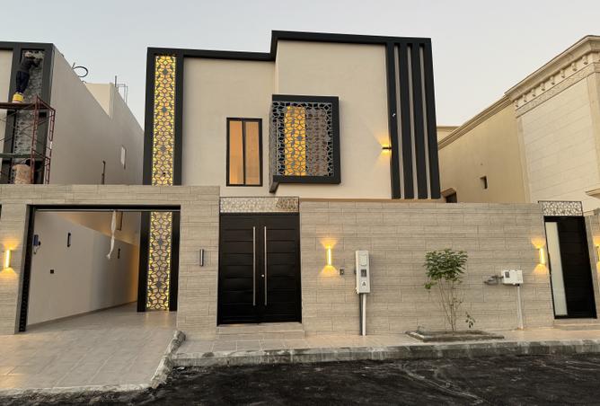 فيلا للبيع في حي الفيصلية جدة
