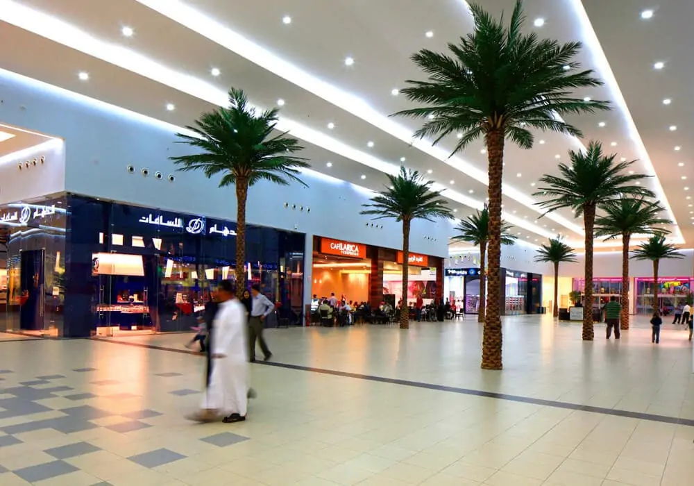 دليل مولات جدة 2025: استكشف أفضل 9 مراكز تسوق وترفيه عائلي! محلات سينومي هيفاء مول - مولات جدة