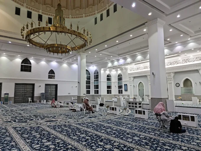 لماذا يعد حي الشوقية مكة الوجهة المثالية للباحثين عن سكن بجوار الحرم؟ جامع الإحسان بالدائري الثالث - حي الشوقية مكة